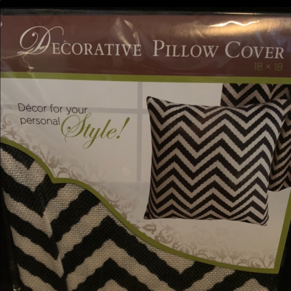 Black and White Chevron Pillow Cover *COVER ONLY*